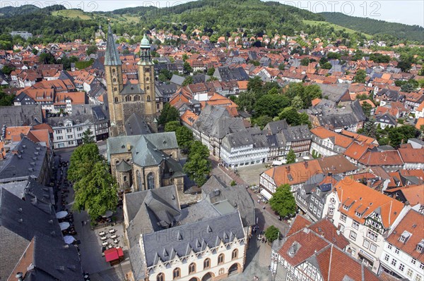 Old town of Goslar, here view of the market square with town hall on 06/06/2015, Goslar, Lower Saxony, Germany, Europe
