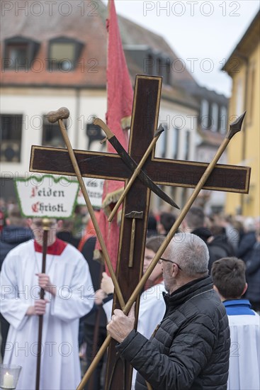 Historic Good Friday procession for 350 years with life-size wood-carved figures from the 18th century, Neunkirchen am Brand, Middle Franconia, Bavaria, Germany, Europe