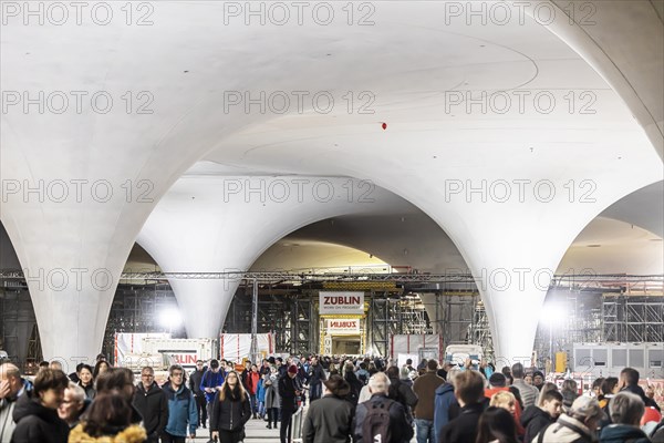 Open construction site days at the new main railway station. 115, 000 visitors visit the billion-euro Stuttgart 21 project and the gutted Bonatzbau, the new underground railway station. The opening of the new through station is planned for December 2025. Stuttgart, Baden-Wuerttemberg, Germany, Europe