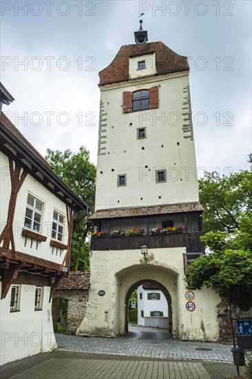 Espantor and tower from the 14th century, one of the two surviving medieval town gates in the old town centre of Isny im Allgaeu, Baden-Wuerttemberg, Germany, Europe