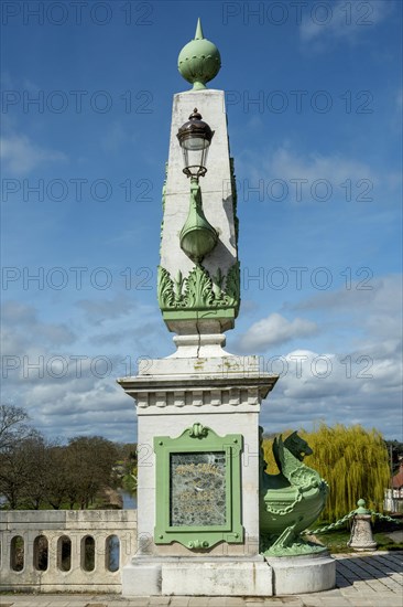 Briare, Canal bridge built by Gustave Eiffel, lateral canal to the Loire above the Loire river, Loiret department, Centre-Val de Loire, France, Europe