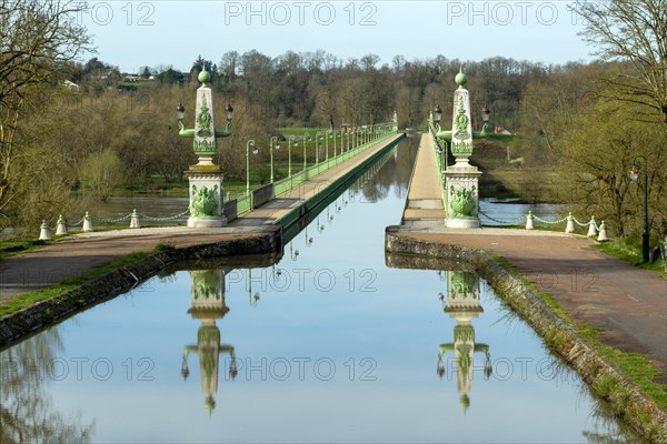 Briare, Canal bridge built by Gustave Eiffel, lateral canal to the Loire above the Loire river, Loiret department, Centre-Val de Loire, France, Europe