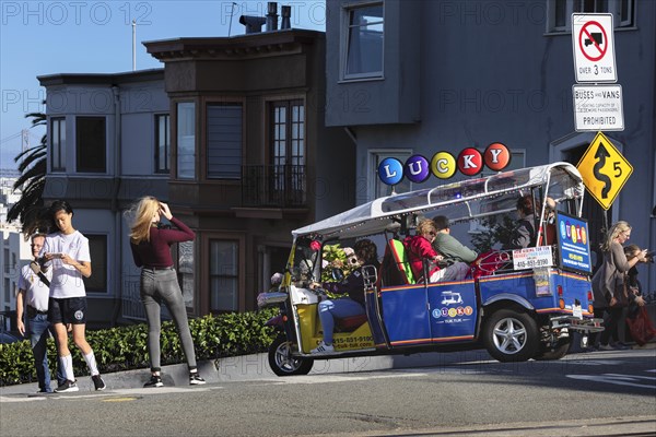 Tuk Tuk on Lombard Street, Russian Hill, San Francisco, California, USA, San Francisco, California, USA, North America