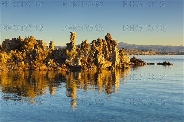 Tufa formations at Mono Lake, Mono Lake Tufa State Reserve, California, USA, Mono Lake Tufa State Reserve, California, USA, North America