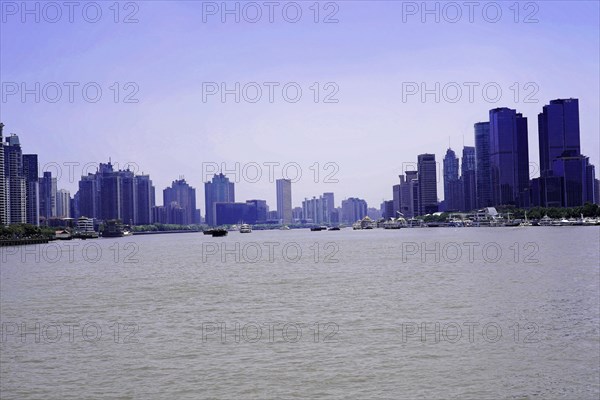Stroll through Shanghai to the sights, Shanghai, China, Asia, View of a calm expanse of water with the Shanghai skyline in the background, Asia