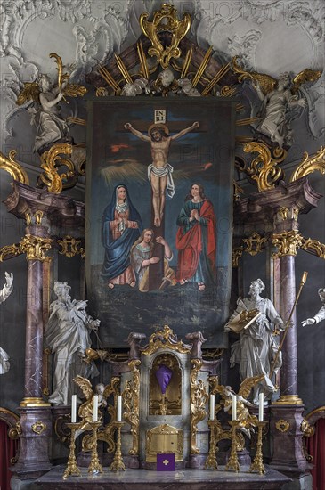 Historic Lenten cloth in front of the high altar, St John the Baptist, Ochsenfurt-Hohestadt, Lower Franconia, Bavaria, Germany, Europe