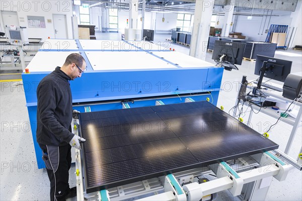 Sunmaxx PVT is a new innovative developer of photovoltaic thermal solar modules. The Fraunhofer ISE has confirmed an overall efficiency of 80% for the PX-1 premium module. The innovation is the combination of photovoltaics and solar thermal energy in one element, Ottendorf-Okrilla, Saxony, Germany, Europe