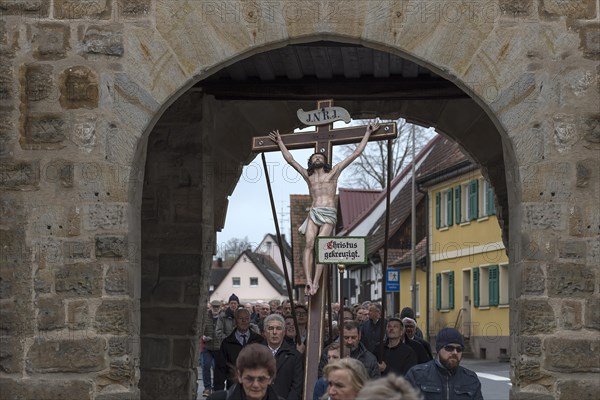 Historic Good Friday procession for 350 years with life-size wood-carved figures from the 18th century, Neunkirchen am Brand, Middle Franconia, Bavaria, Germany, Europe