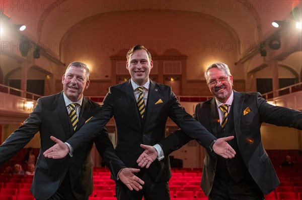 Presentation of the designated Cologne triumvirate for the 2024 session, KG Treuer Husar Blau-Gelb von 1925 e.V. Koeln presents the designated Cologne triumvirate for the 2024 session: Sascha, Werner and Friedrich Klupsch will celebrate Cologne Carnival together with all revellers as Prince Sascha I, Bauer Werner and Jungfrau Frieda under the motto Wat e Theater - Wat e Jeckespill . 16.08.23