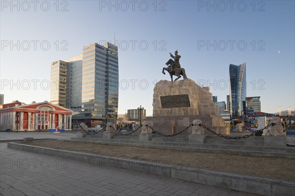 Sunrise, State Opera and Ballet Academic Theatre, Central Tower Ulaanbaatar and Blue Sky Tower and statue of Damdin Suekhbaatar on Genghis Khan Square or Suekhbaatar Square in the capital Ulaanbaatar, Ulan Bator, Mongolia, Asia