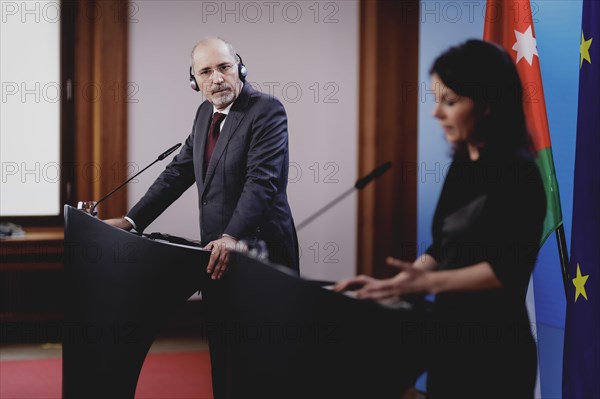 (R-L) Annalena Baerbock (Alliance 90/The Greens), Federal Foreign Minister, and Ayman Safadi, Foreign Minister of Jordan, speak to the media after a joint meeting in Berlin, 16 April 2024 / Photographed on behalf of the Federal Foreign Office