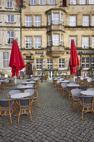 Outdoor area of catering establishments at Bremer Markt in Bremen, Hanseatic City, State of Bremen, Germany, Europe