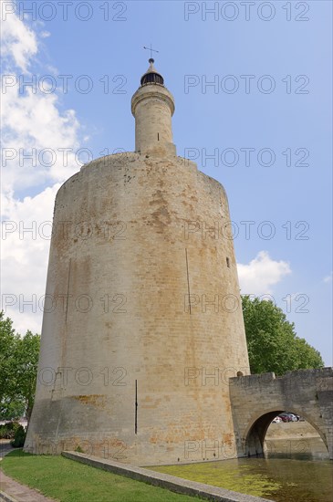 Tour de Constance defence defence tower, Aigues-Mortes, Camargue, Gard, Languedoc-Roussillon, South of France, France, Europe