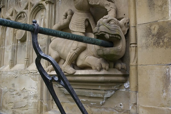 Dragon motif on the fish fountain, fountain, market fountain, old town, market square, Schwaebisch Hall, Hohenlohe, Heilbronn-Franken, Baden-Wuerttemberg, Germany, Europe