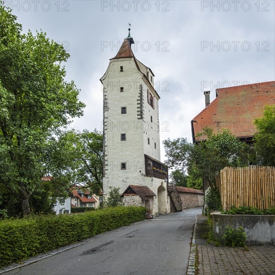 Espantor and tower from the 14th century, one of the two surviving medieval town gates in the old town centre of Isny im Allgaeu, Baden-Wuerttemberg, Germany, Europe