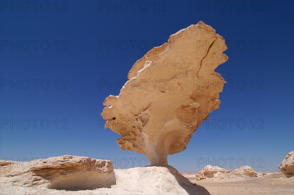 Egypt, White Desert, bizarre sandstone cliffs, Middle East, Africa