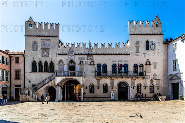 Praetorian Palace, 13th century, harbour town of Koper on the Adriatic coast, Slovenia, Koper, Slovenia, Europe