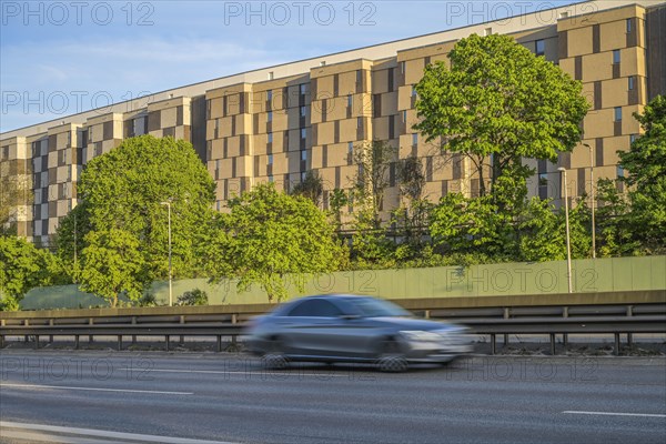Prefabricated buildings, Friedenauer Hoehe development area, A100 city motorway, Friedenau, Schoeneberg, Berlin, Germany, Europe
