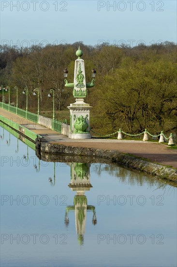 Briare, Canal bridge built by Gustave Eiffel, lateral canal to the Loire above the Loire river, Loiret department, Centre-Val de Loire, France, Europe