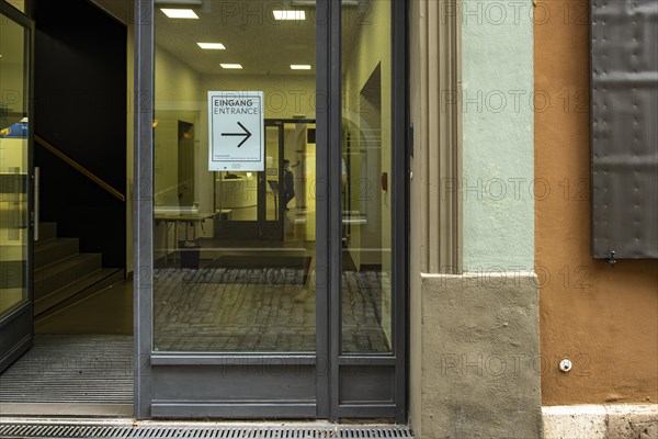 Exit with signpost to the entrance, Goethe National Museum of the Klassik Stiftung Weimar in Weimar, Thuringia, Germany, 13 August 2020, for editorial use only, Europe