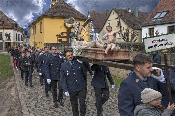 Historic Good Friday procession for 350 years with life-size wood-carved figures from the 18th century, Neunkirchen am Brand, Middle Franconia, Bavaria, Germany, Europe