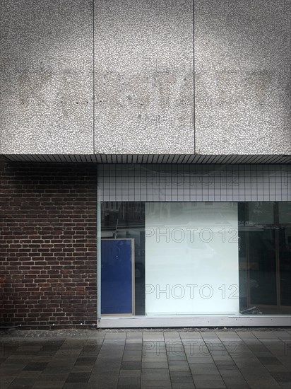 Sachsentor, vacated KARSTADT sports centre, Hamburg-Bergedorf, Hamburg, 11 May 2021, Germany, Hamburg, Bergedorf district, street, Europe