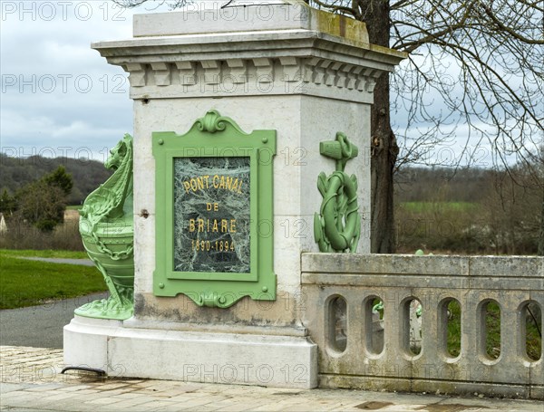 Briare, Canal bridge built by Gustave Eiffel, lateral canal to the Loire above the Loire river, Loiret department, Centre-Val de Loire, France, Europe