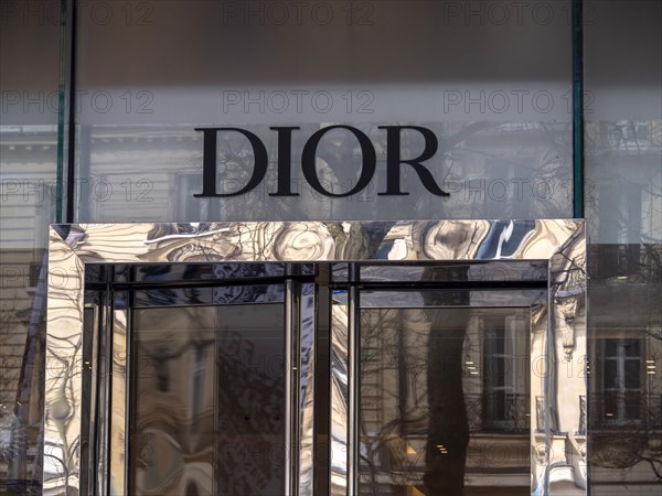 Paris 8e arrondissement. Dior shop on the champs Elysees avenue, Ile de France, France, Europe