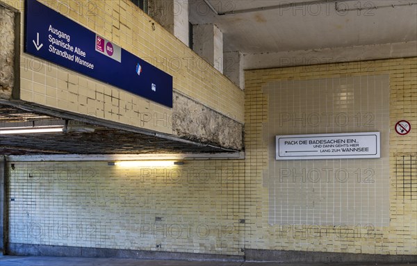 Nikolassee S-Bahn station, interior view, Berlin-Zehlendorf, Berlin, Germany, Europe