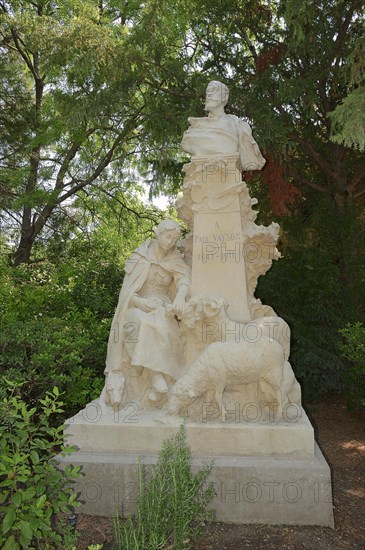 Statue by the painter Paul Vayson, Park Le Rocher des Doms, Avignon, Vaucluse, Provence-Alpes-Cote d'Azur, South of France, France, Europe