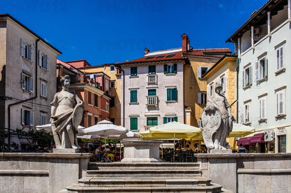 Alstadtgasse with square, harbour town Piran on the Adriatic coast with Venetian flair, Slovenia, Piran, Slovenia, Europe