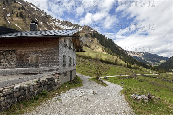 Hintere Gemstel-Huette, Gemsteltal, Mittelberg, Kleinwalsertal, Vorarlberg, Allgaeu Alps, Austria, Europe