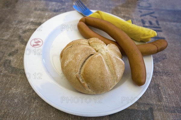 Vienna sausages with bread rolls on a plate, Bavaria, Germany, Europe