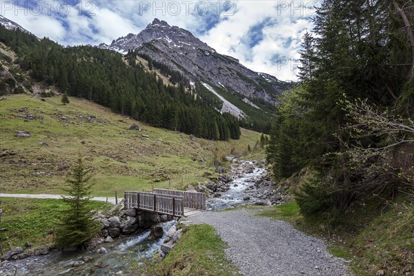 Gemstelbach, behind Geisshorn, Gemsteltal, Mittelberg, Kleinwalsertal, Vorarlberg, Allgaeu Alps, Austria, Europe