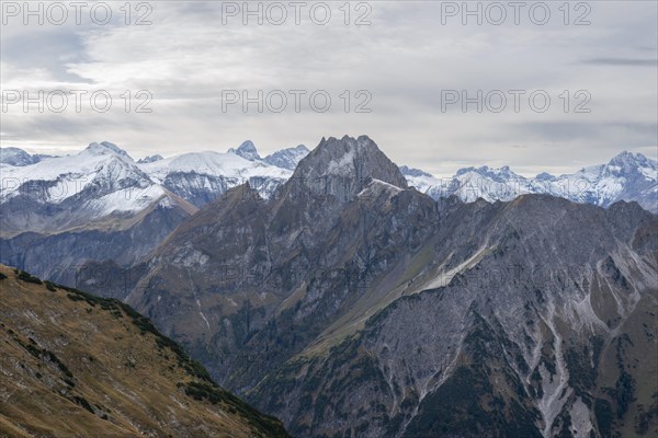 Mountain panorama from Laufbacher-Eckweg to Hoefats, 2259m, Allgaeu Alps, Allgaeu, Bavaria, Germany, Europe