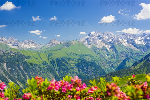 Panorama from Fellhorn, central main ridge of the Allgaeu Alps, Allgaeu, Bavaria, Germany, Europe