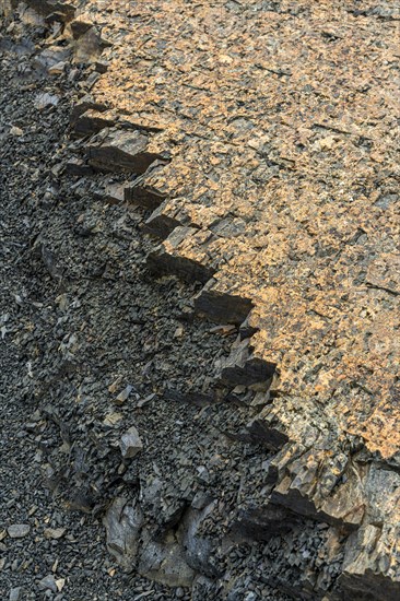 Rock demolition edge, Hike to Toro lake lookout, Torres de Paine, Magallanes and Chilean Antarctica, Chile, South America