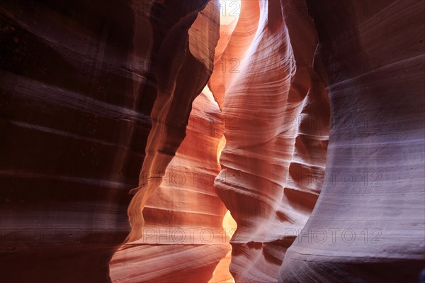 Rock arch in the canyon illuminated from above creates a soft play of light and shadow, Upper Antelope Canyon, North America, USA, South-West, Arizona, North America