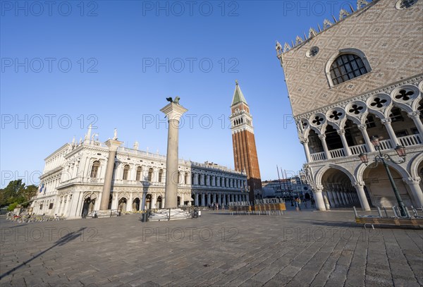 Doge's Palace and Campanile bell tower in Piazetta San Marco, Colonna di San Marco and Colonna di San Todaro, St Mark's Square, Venice, Veneto, Italy, Europe
