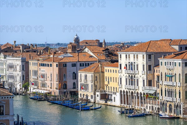 View from the roof of the Fondaco dei Tedeschi, boats on the Grand Canal, Venice, Veneto, Italy, Europe