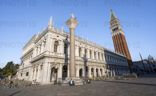 Campanile bell tower in Piazetta San Marco, Colonna di San Todaro, St Mark's Square, Venice, Veneto, Italy, Europe