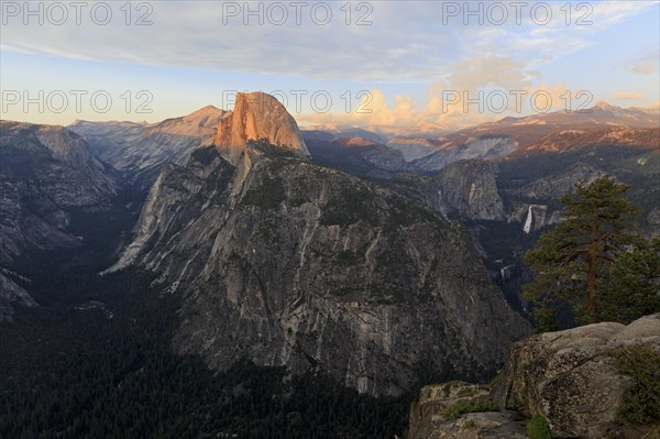View from the viewpoint of Half Dome and Yosemite Valley during sunset in partial shade, Yosemite National Park, North America, USA, South-West, California, California, North America