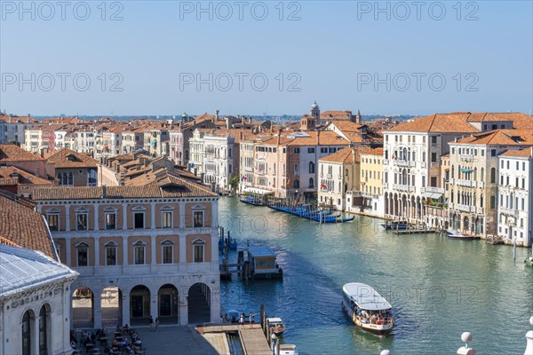 View from the roof of the Fondaco dei Tedeschi, boats on the Grand Canal, Venice, Veneto, Italy, Europe