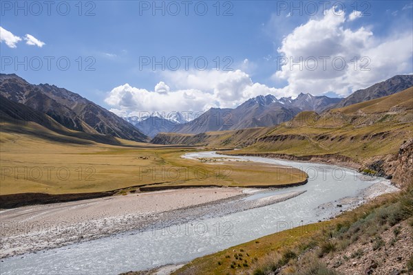 Mountain valley and river in the Tien Shan, Engilchek Valley, Kyrgyzstan, Issyk Kul, Kyrgyzstan, Asia