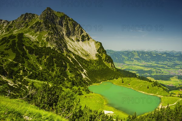 Lower Gaisalpsee, behind it the Rubihorn, 1957 m, Allgaeu Alps, Allgaeu, Bavaria, Germany, Europe