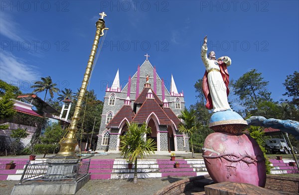 Sacred Heart Church, Pambanar, Kerala, India, Asia