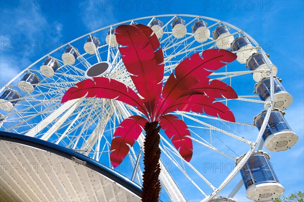 Ferris wheel with red metal Palm tree, Spring Festival Deggendorf, Lower Bavaria, Bavaria, Germany, Europe