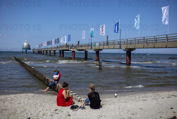 Jetty with diving bell, The Baltic Sea in Zingst, Usedom, Mecklenburg-Vorpommern, Germany, Europe