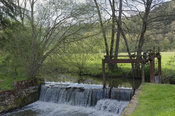 Weir on the Rot near Wielandsweiler, Mainhardter Wald, Schwaebisch-Fraenkischer Wald Nature Park, Schwaebisch Hall, Hohenlohe, Heilbronn-Franken, Baden-Wuerttemberg, Germany, Europe