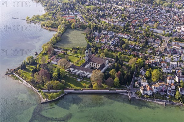 Zeppelin flight over Lake Constance, aerial view, Schlosshorn with castle and castle church, Friedrichshafen, Baden-Wuerttemberg, Germany, Europe